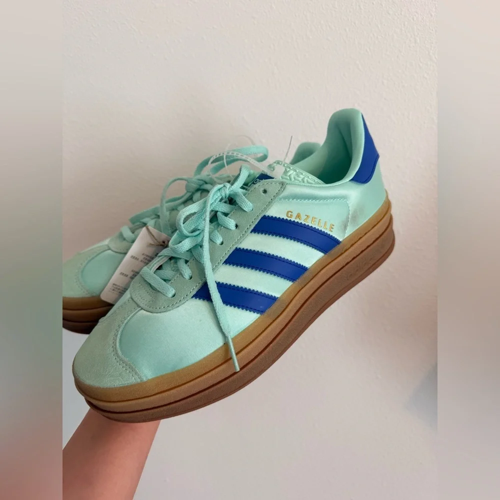 NWT Adidas Gazelle Bold Platform Sneaker - Picture 5 of 6